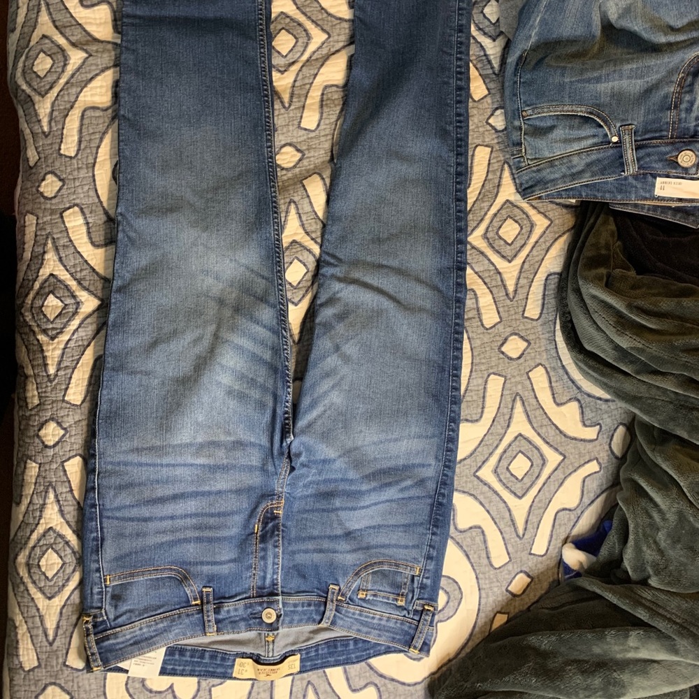 Hollister skinny jeans